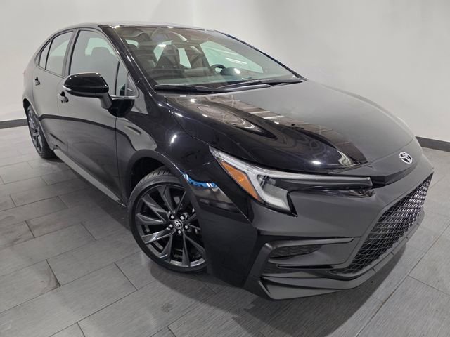 Used 2024 Toyota Corolla SE w/ SE Convenience Package FWD image 7