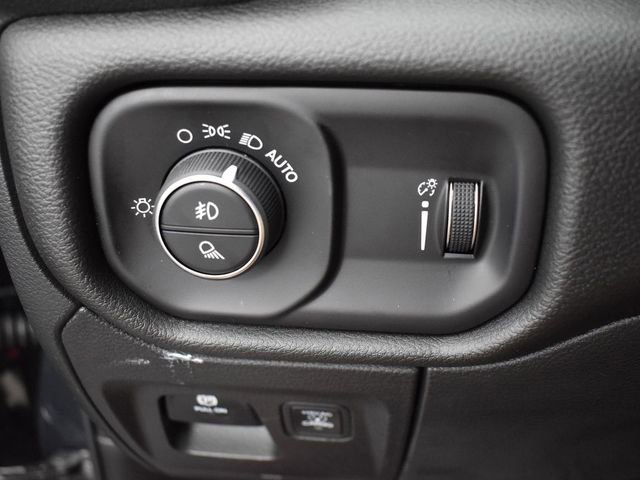 New 2026 RAM 1500 Classic Warlock image 30