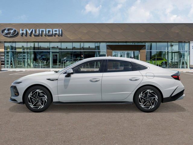 New 2026 Hyundai Sonata SEL image 3