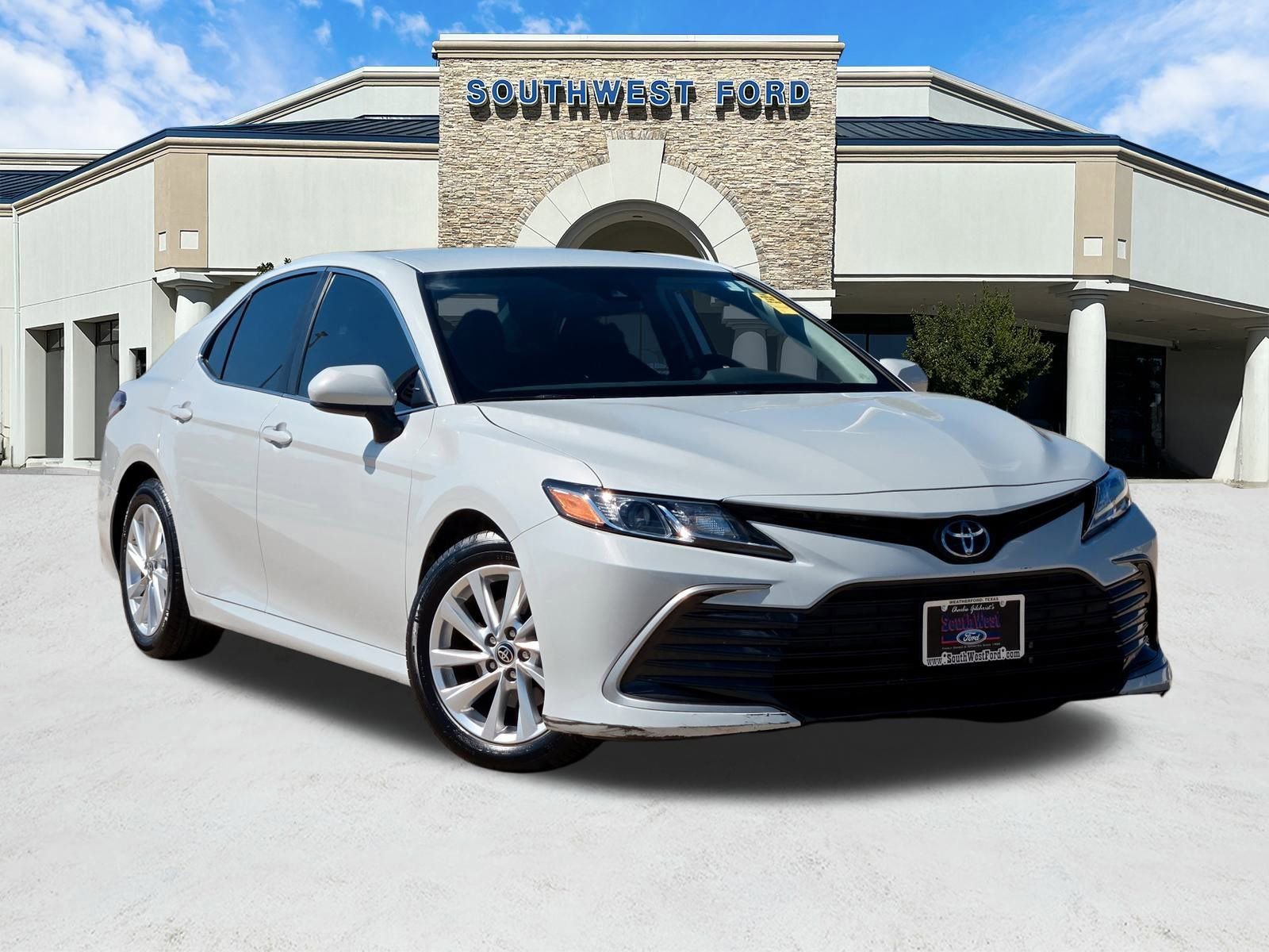 Used 2023 Toyota Camry LE