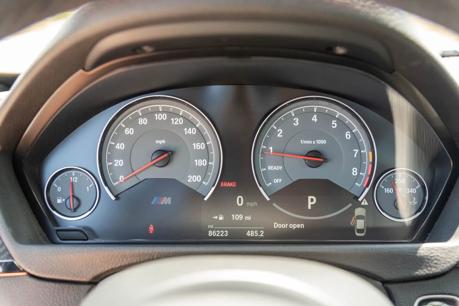 Used 2015 BMW M4 Coupe RWD image 24