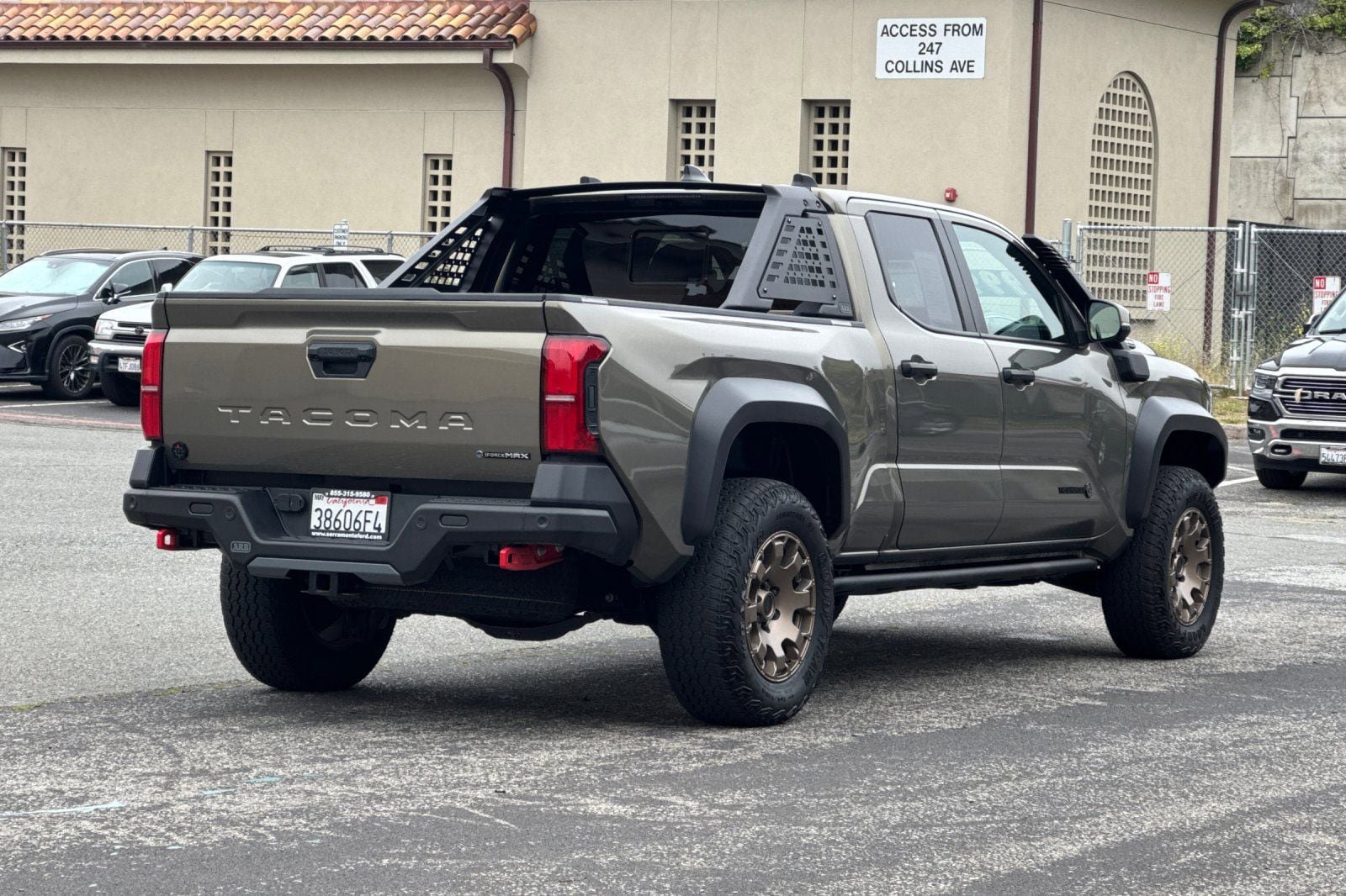 Used 2025 Toyota Tacoma 4x4 Double Cab Hybrid w/ Tow Tech Package image 4