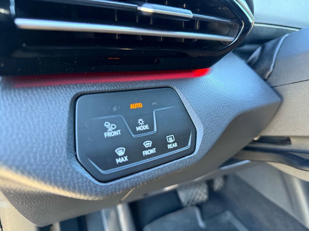 Used 2023 Volkswagen ID.4 Pro S image 27