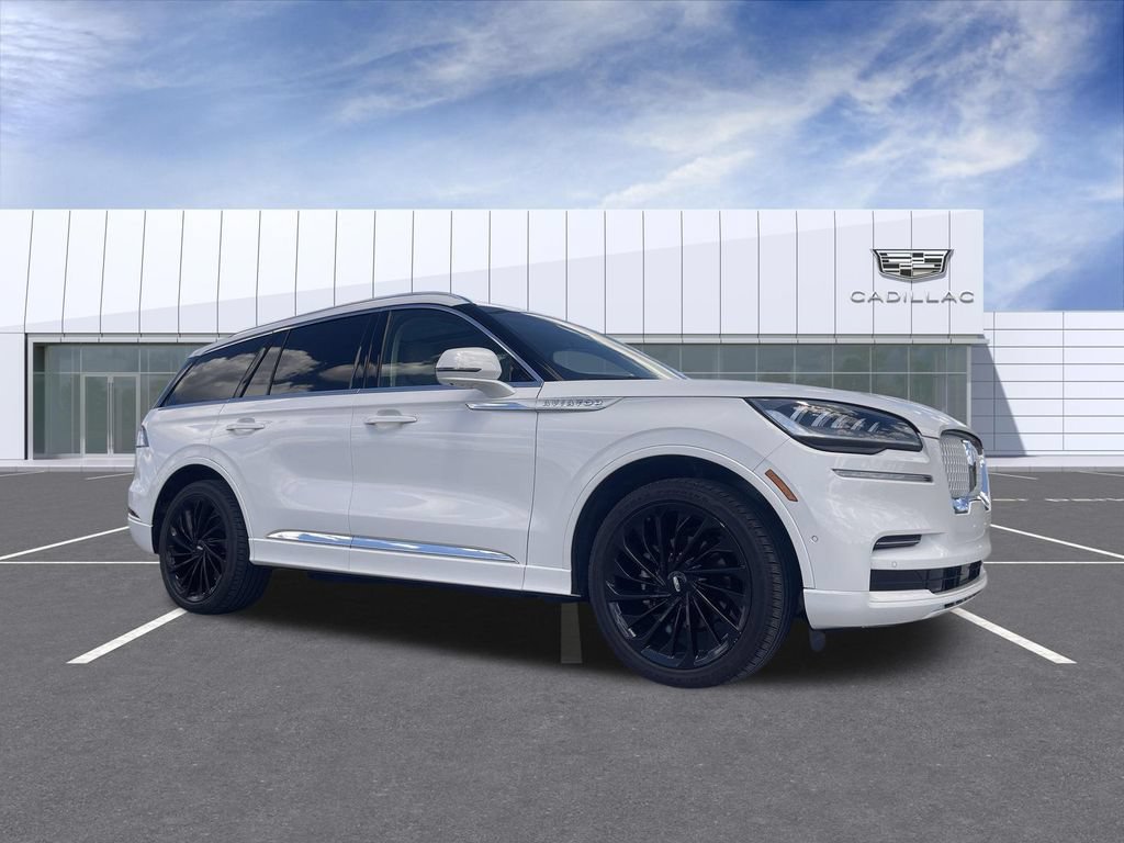 Used 2022 Lincoln Aviator Reserve w/ Equipment Group 201A AWD/4WD image 1