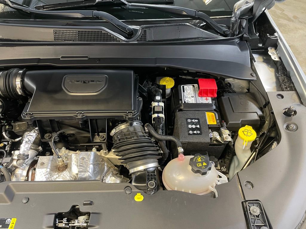 Used 2024 Jeep Compass Latitude AWD/4WD image 37
