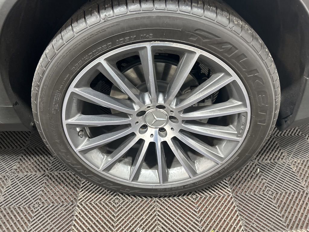 Used 2019 Mercedes-Benz GLC 43 AMG 4MATIC image 30