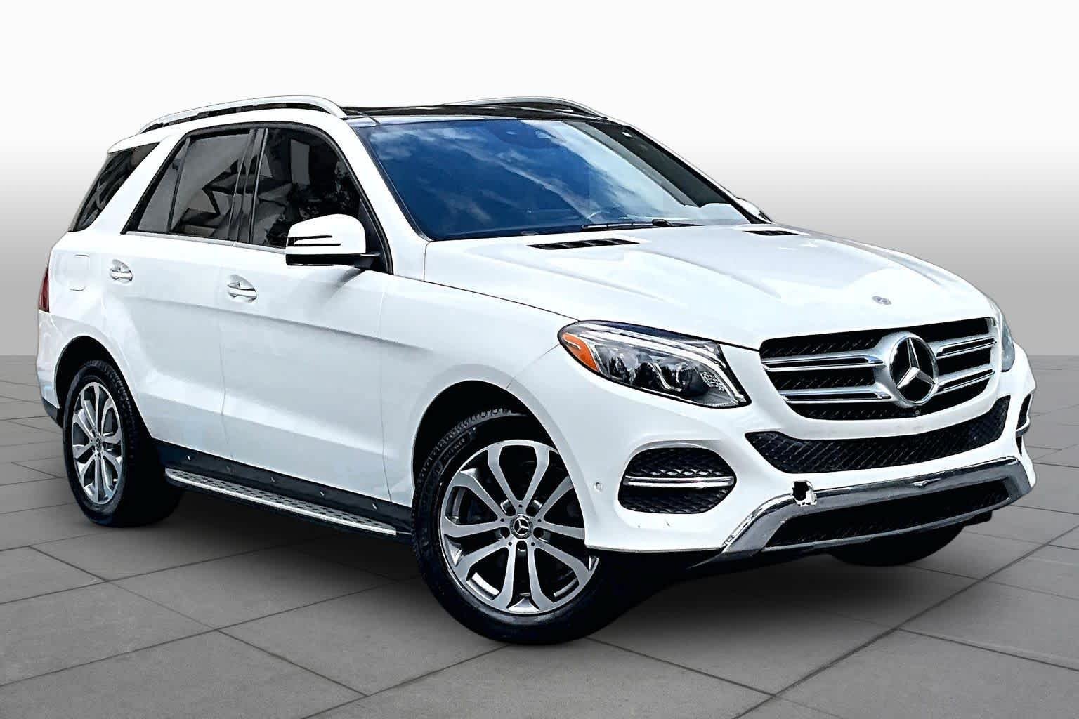 Used 2019 Mercedes-Benz GLE 400 4MATIC image 3
