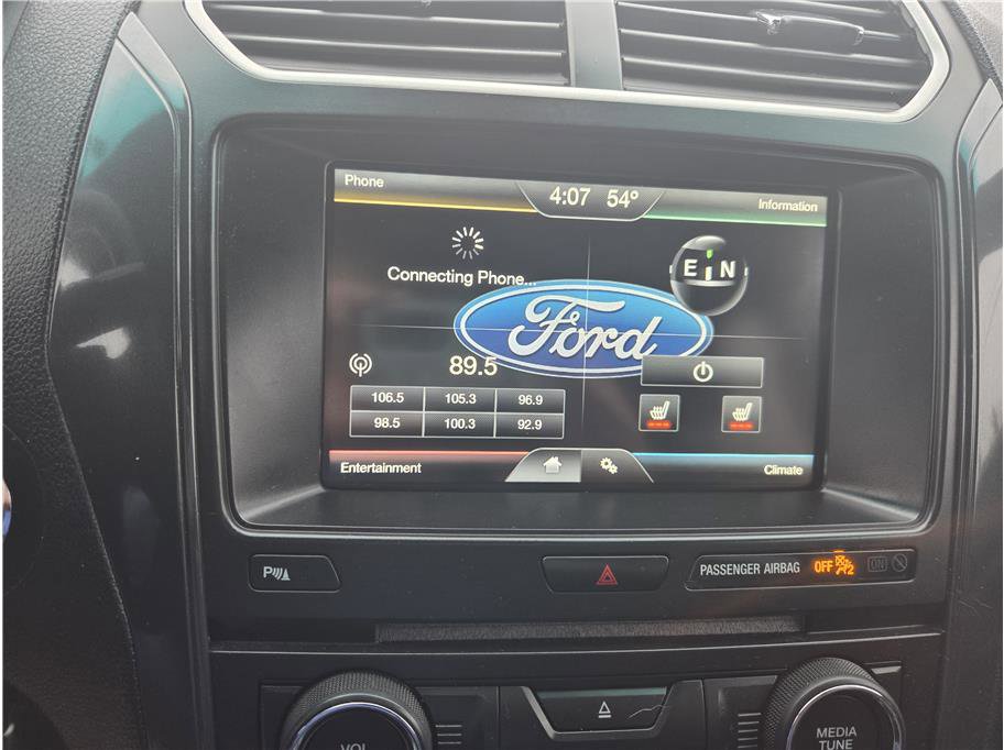 Used 2016 Ford Explorer XLT w/ Equipment Group 202A image 18