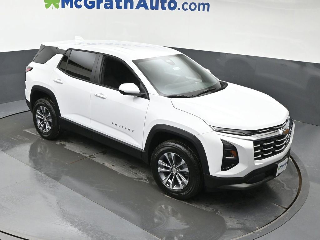 New 2026 Chevrolet Equinox LT w/ Safety and Technology Package image 3
