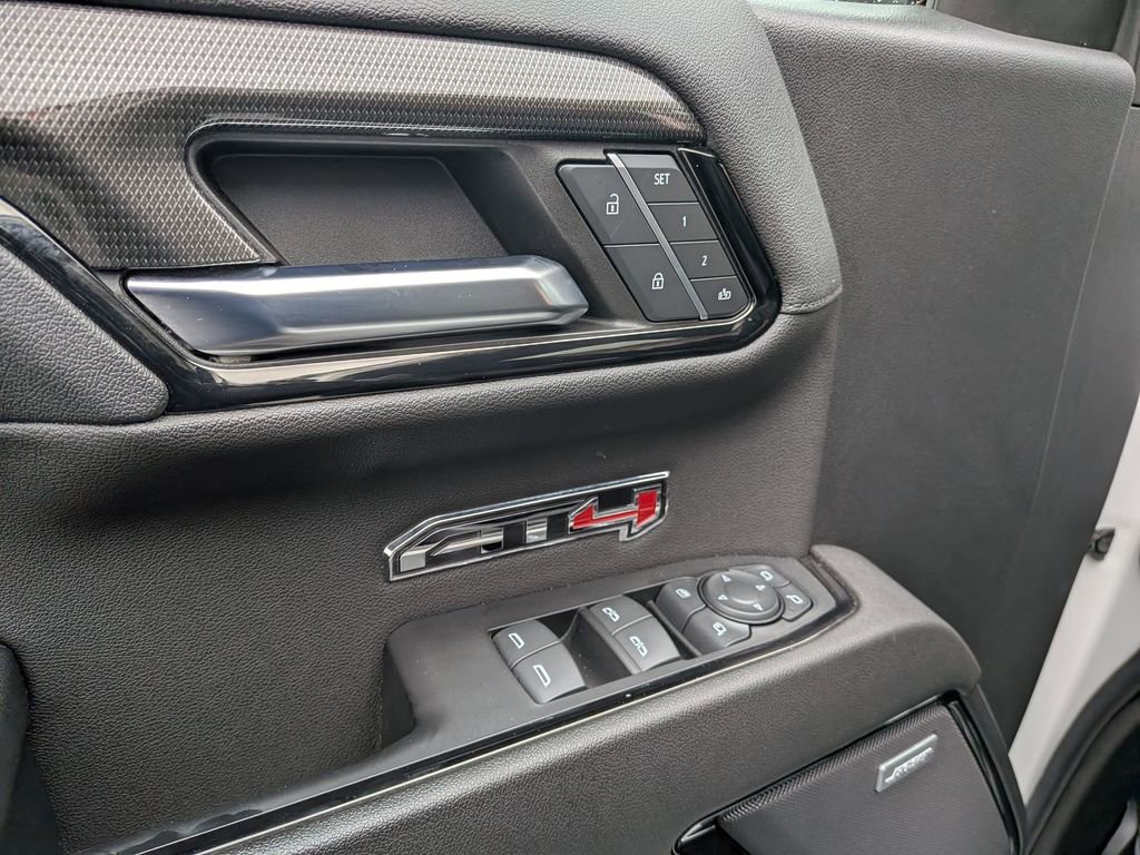 Used 2023 GMC Sierra 1500 AT4 w/ AT4 Preferred Package image 11
