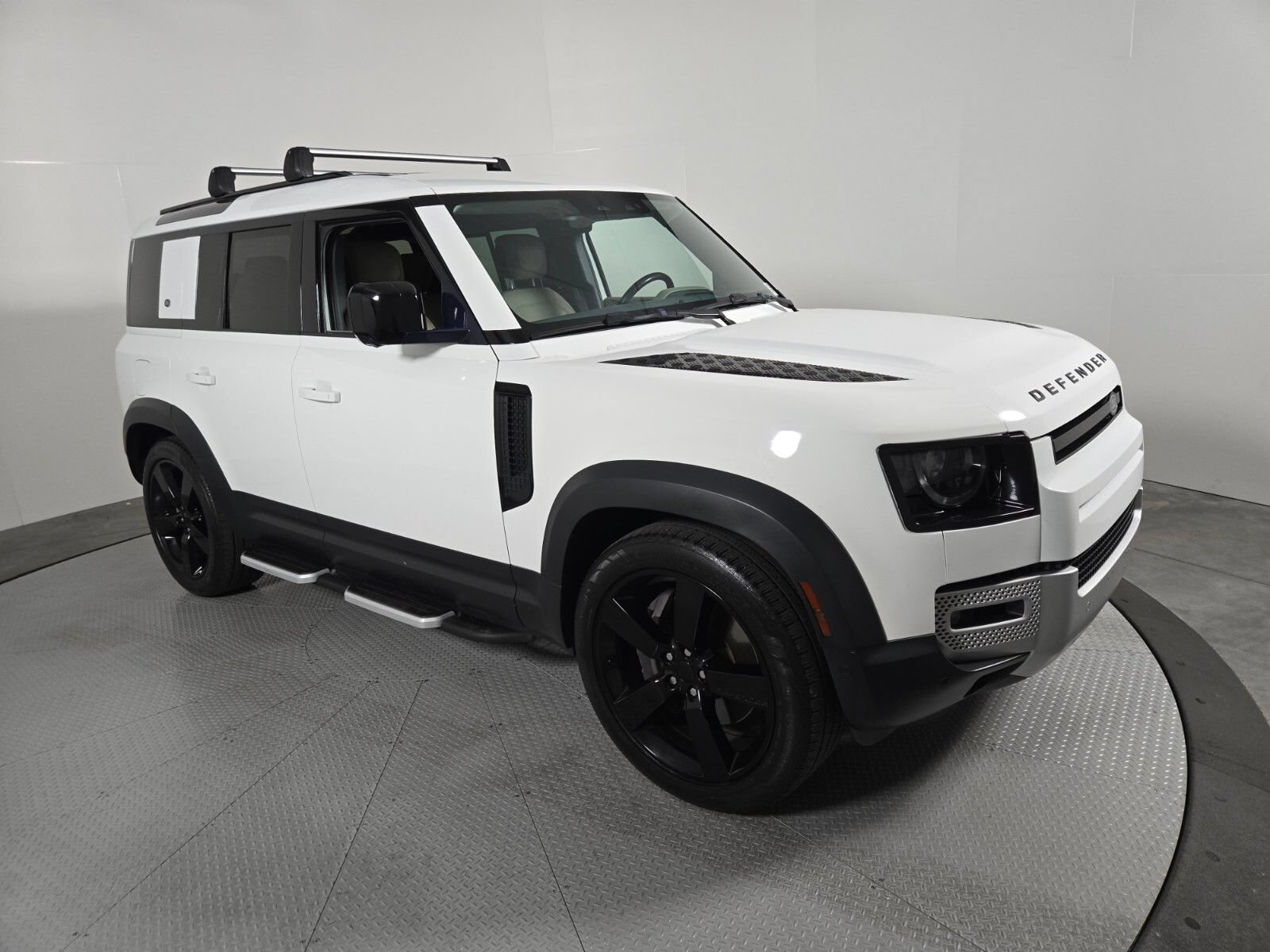 Used 2020 Land Rover Defender 110 HSE AWD/4WD image 17