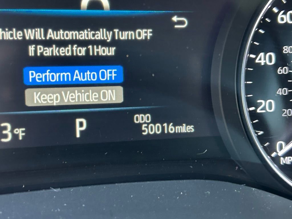 Used 2022 Toyota Sienna Limited image 14