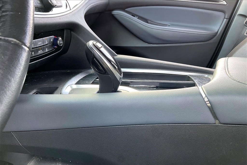 Used 2021 Buick Enclave Preferred image 19