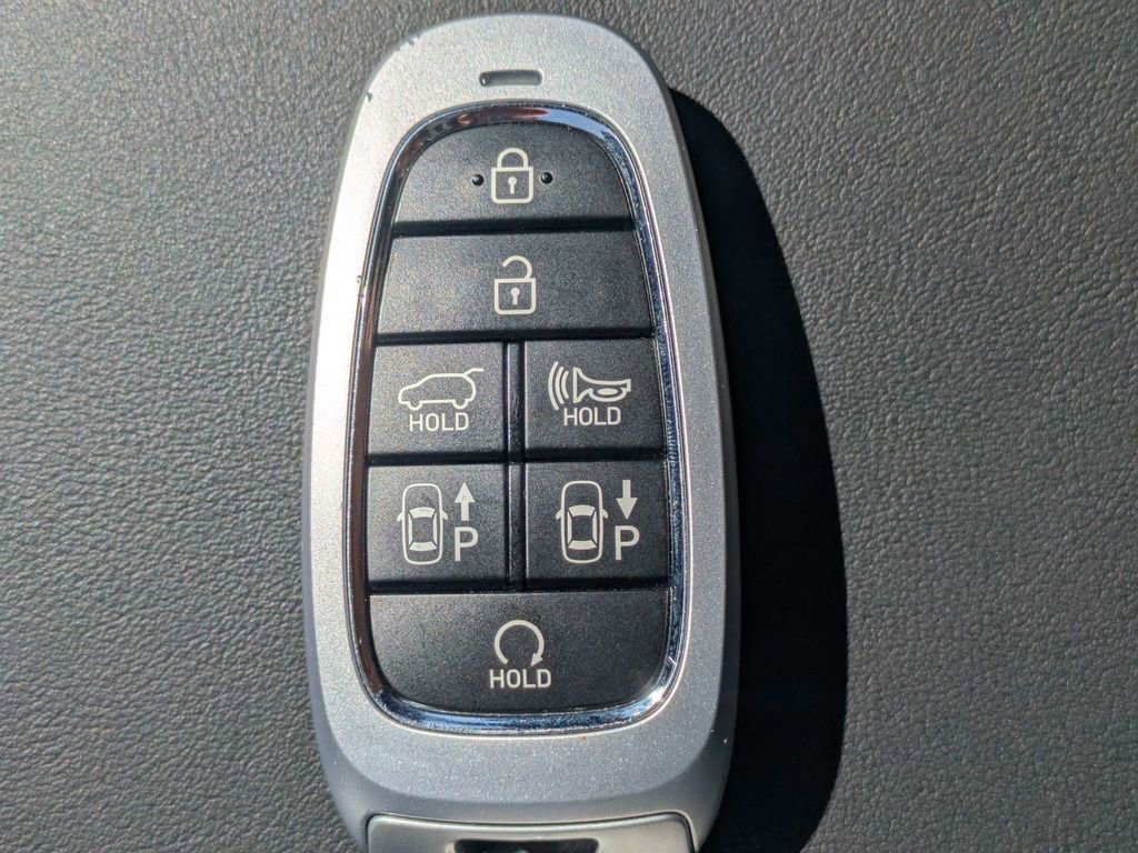 Used 2024 Hyundai Palisade Calligraphy image 35