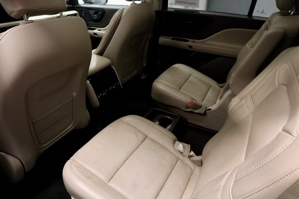 Used 2021 Lincoln Aviator Reserve w/ Elements Package Plus image 23