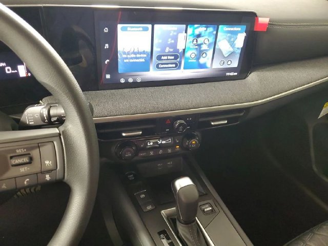 New 2026 Nissan Kicks SV FWD image 19