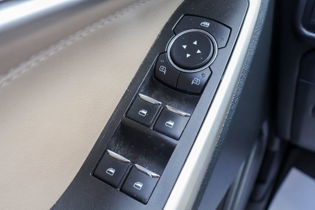 Used 2021 Ford Explorer XLT w/ Equipment Group 202A image 21