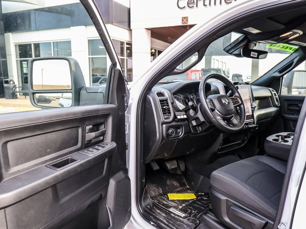 Used 2025 RAM 2500 Tradesman AWD/4WD image 33