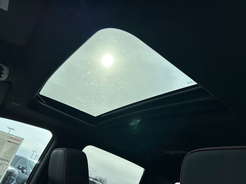 New 2026 GMC Canyon AT4 w/ Technology Plus Package AWD/4WD image 30