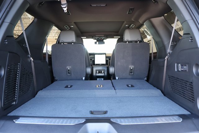 New 2026 GMC Yukon Denali w/ Sun & Power Step Package image 20