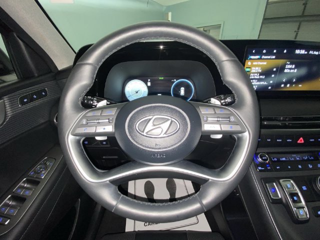 Used 2023 Hyundai Palisade Limited w/ Cargo Package AWD/4WD image 14