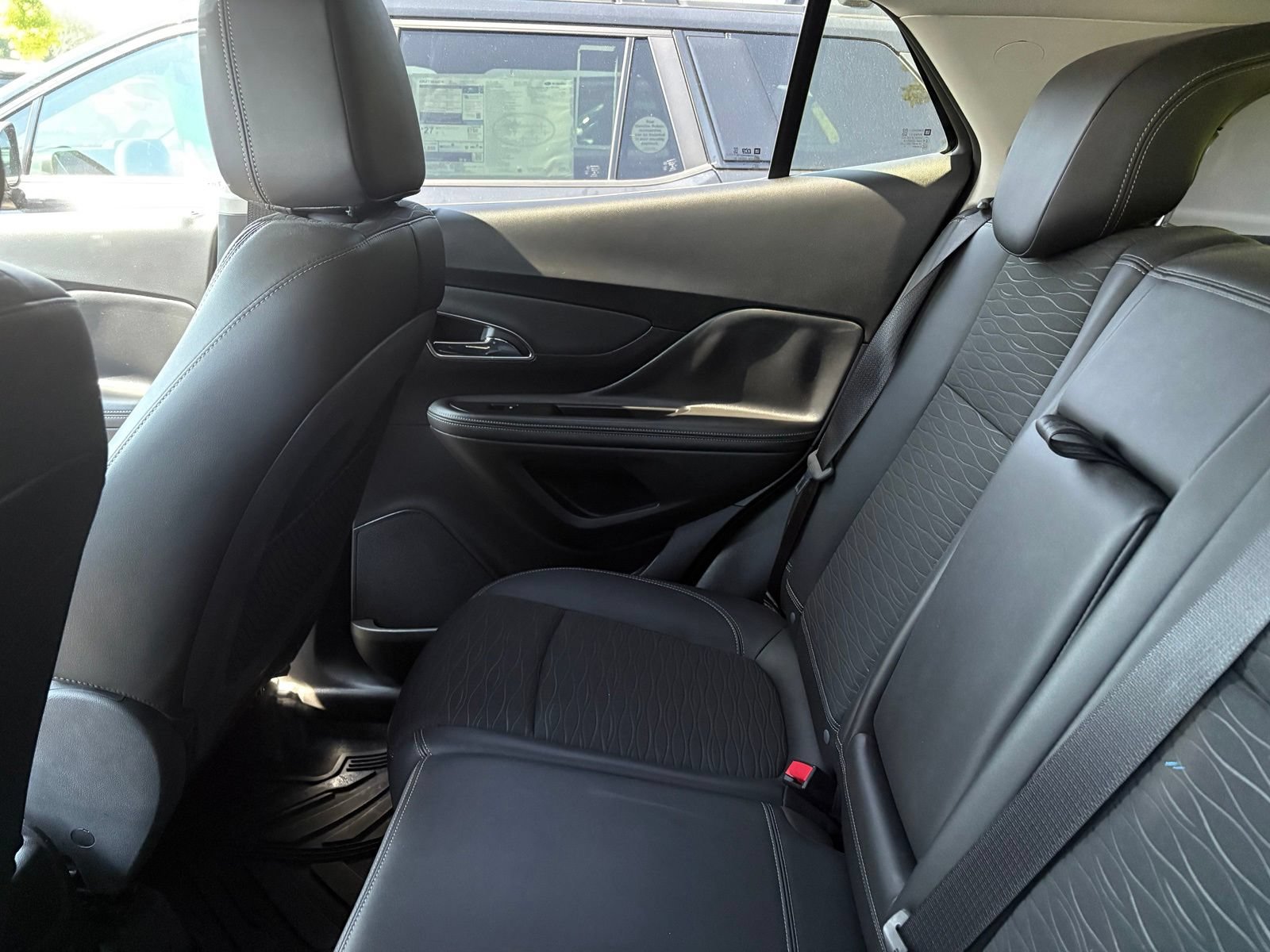 Used 2015 Buick Encore Convenience AWD/4WD image 8