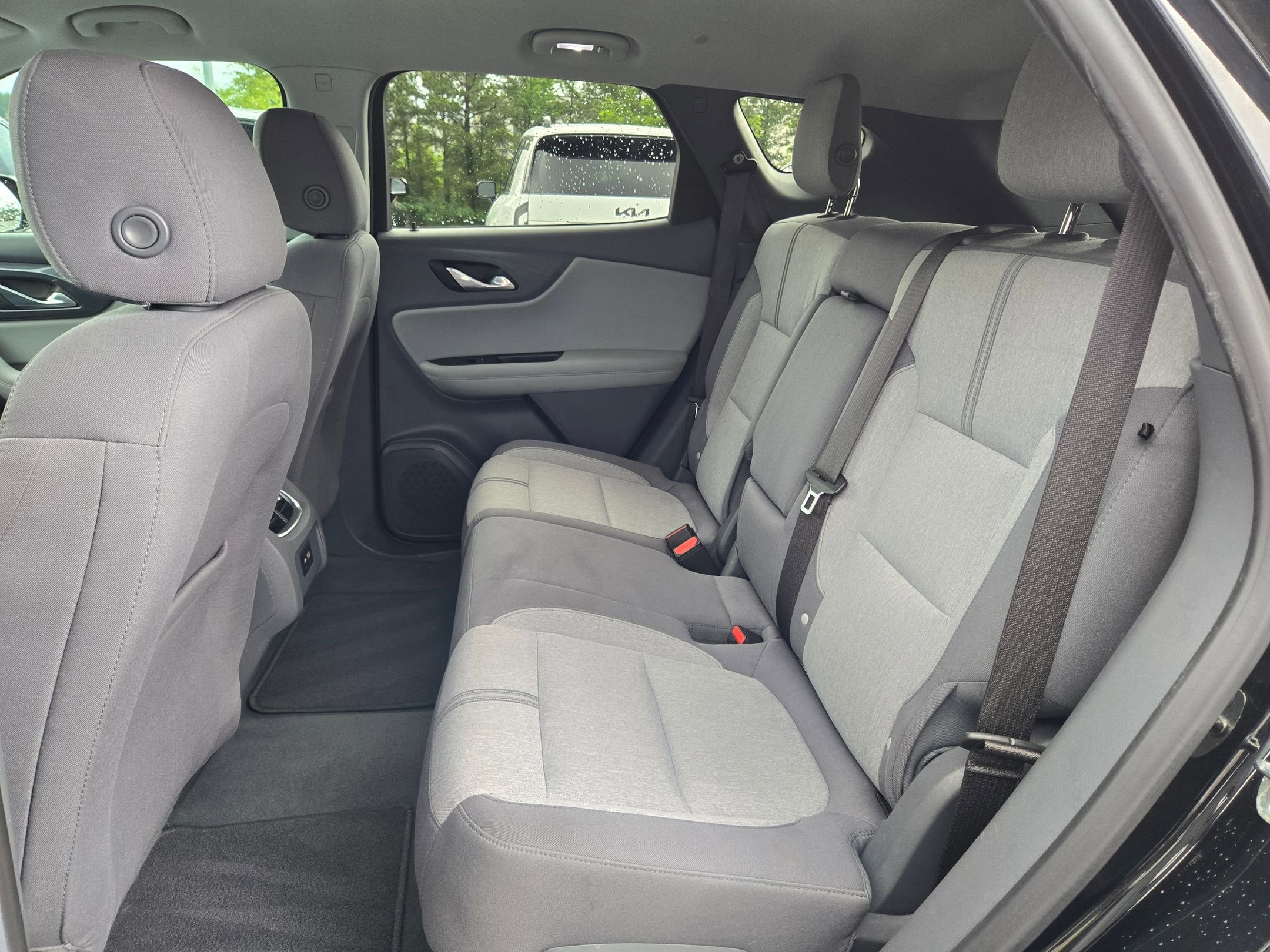 Used 2019 Chevrolet Blazer LT FWD image 31