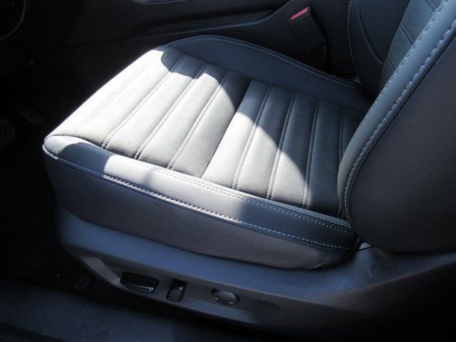 New 2025 Mitsubishi Outlander SE image 14