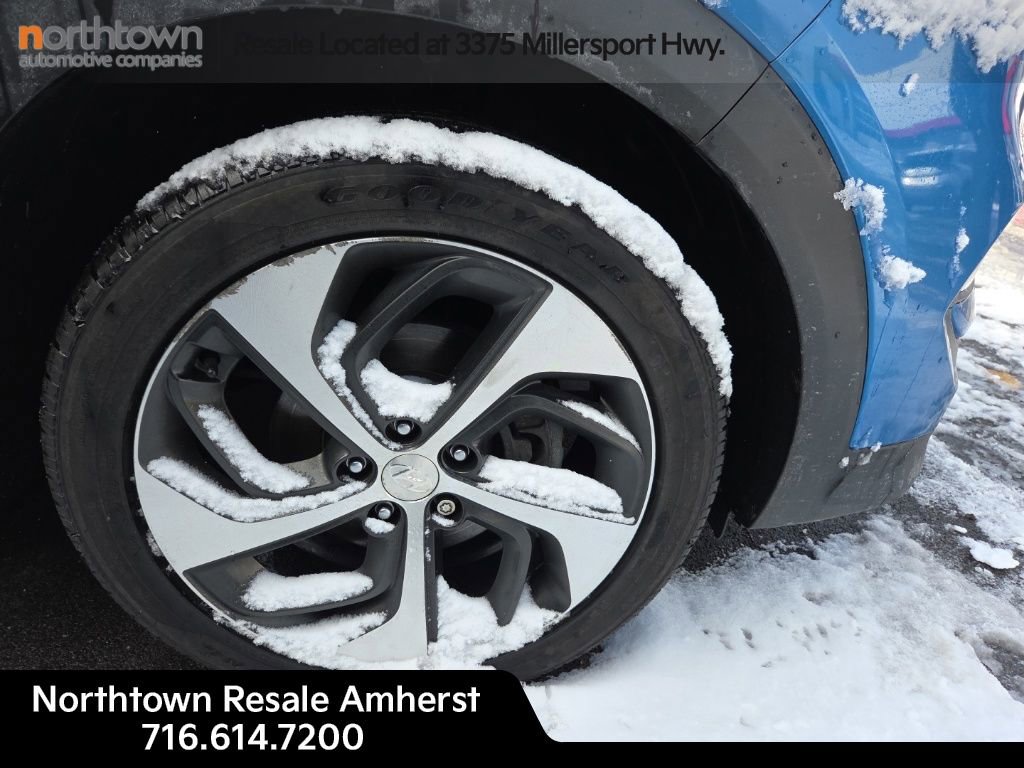 Used 2017 Hyundai Tucson Sport image 2