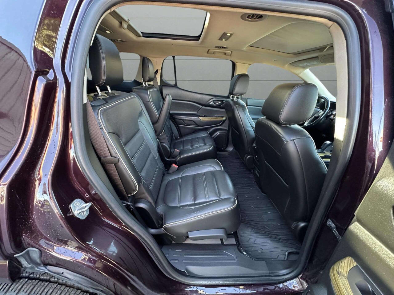 Used 2017 GMC Acadia Denali w/ Technology Package image 26