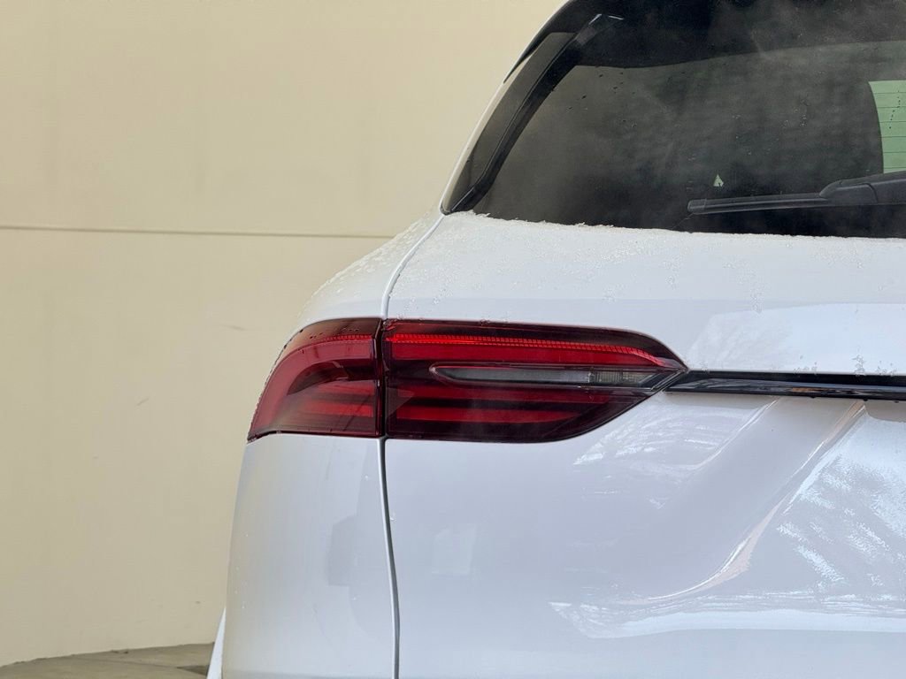 Used 2024 Maserati Grecale Trofeo image 49