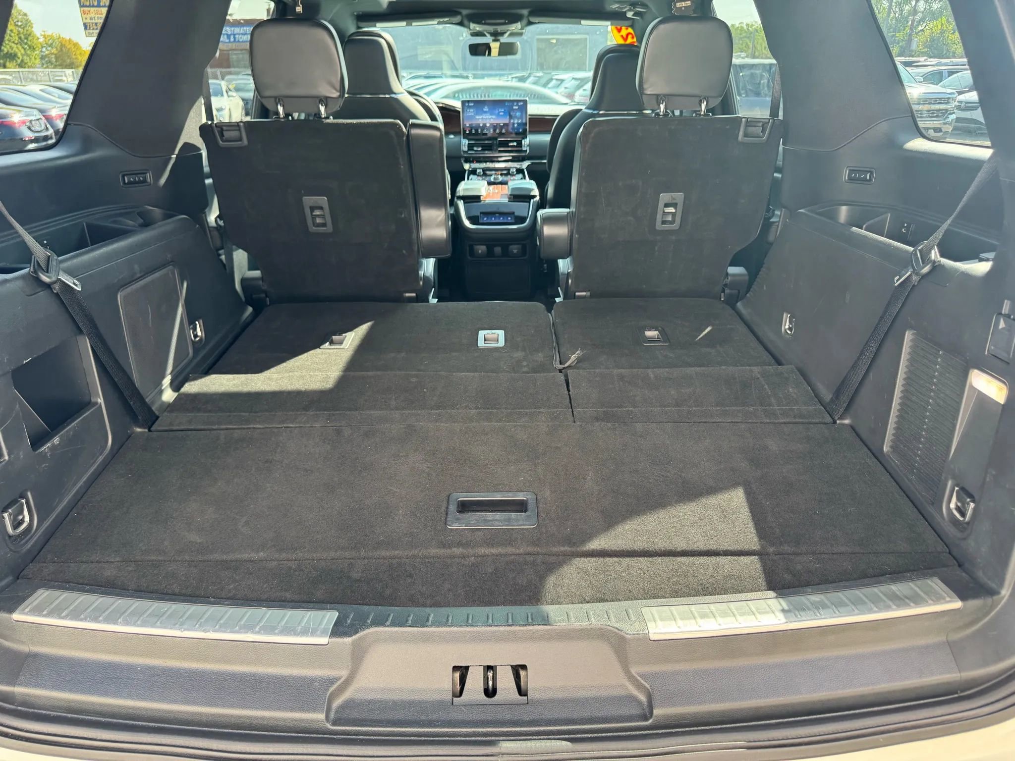 Used 2022 Lincoln Navigator Reserve image 30