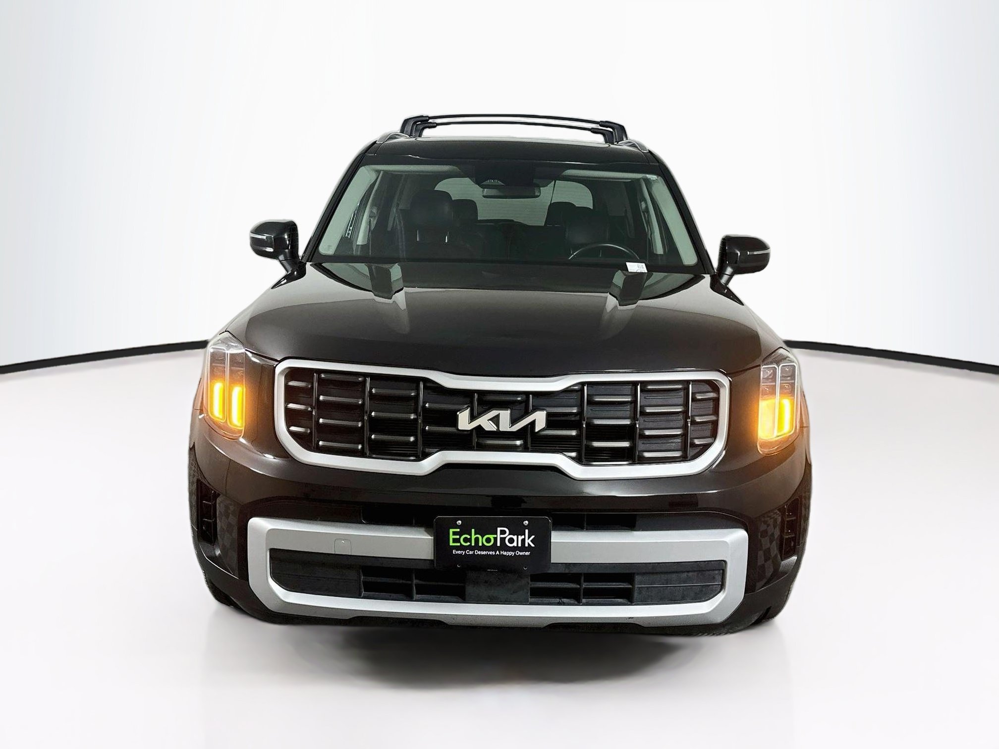 Used 2025 Kia Telluride S AWD/4WD image 2