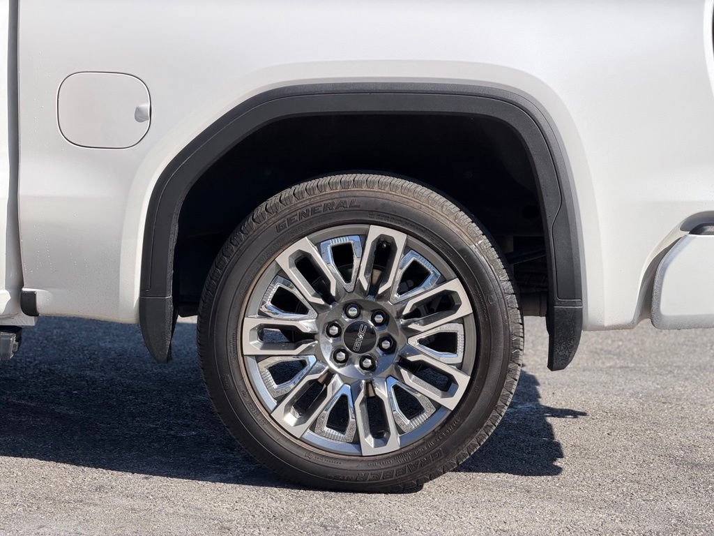 Used 2023 GMC Sierra 1500 Denali Ultimate AWD/4WD image 3