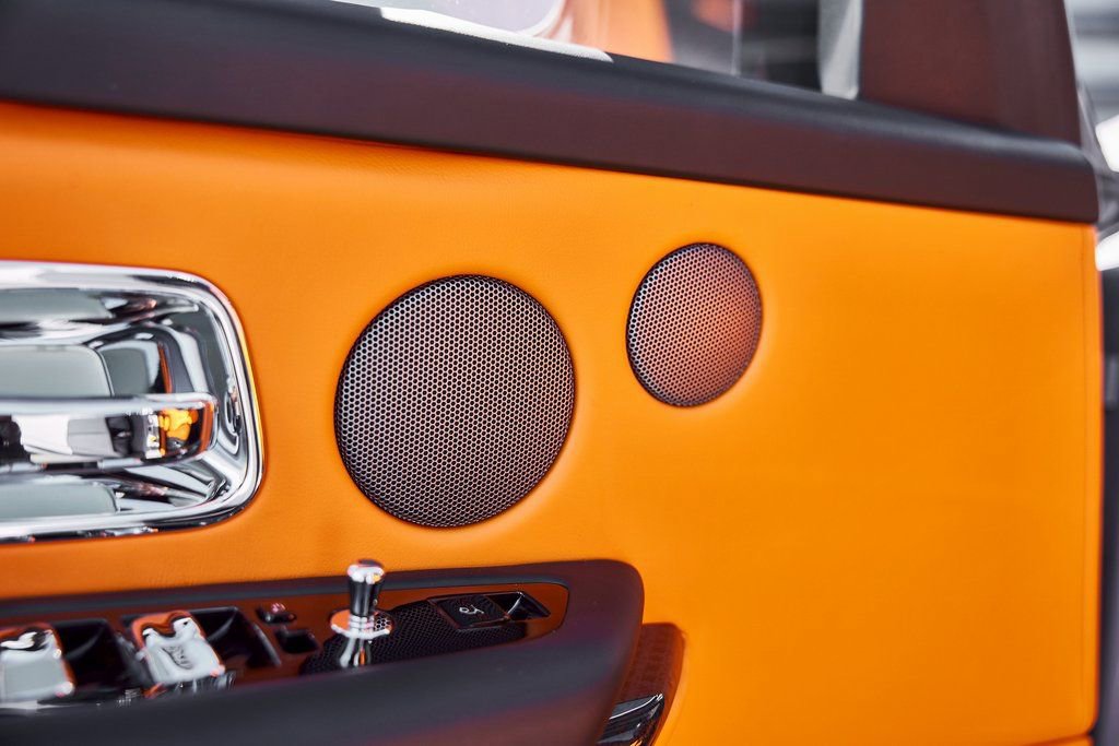 Used 2024 Rolls-Royce Cullinan Black Badge image 40