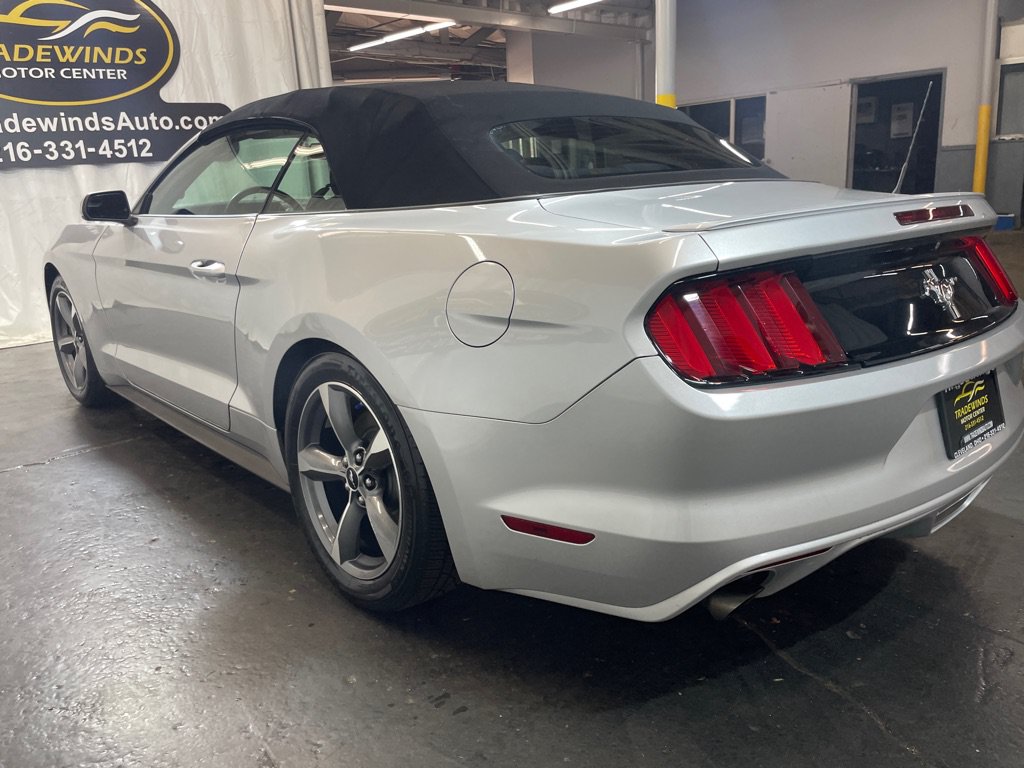 Used 2017 Ford Mustang Convertible w/ Equipment Group 051A RWD image 10