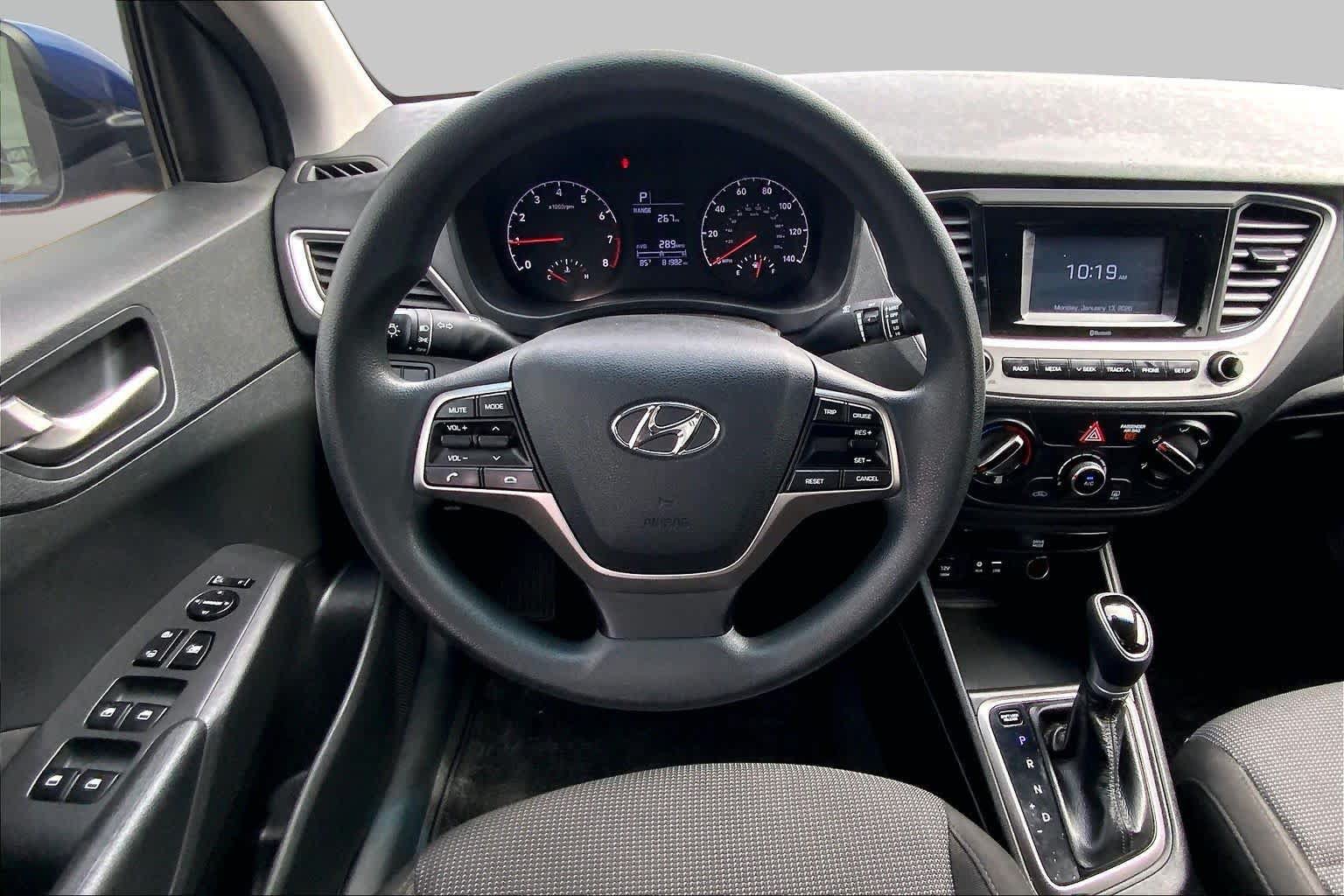 Used 2022 Hyundai Accent SE FWD image 6