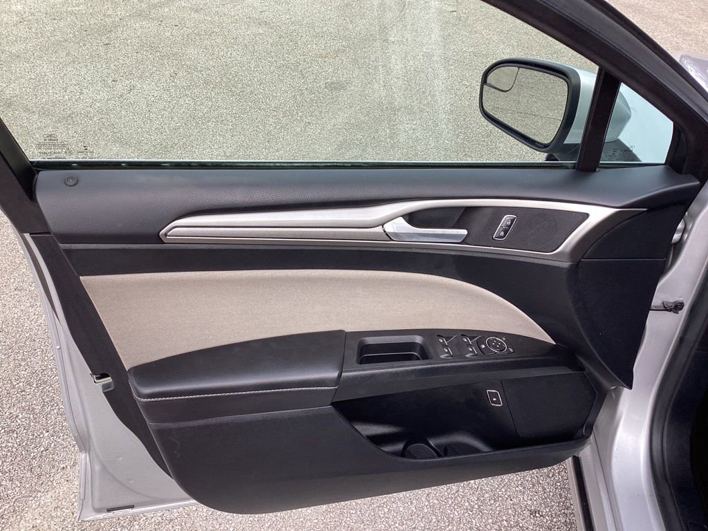 Used 2018 Ford Fusion S image 20