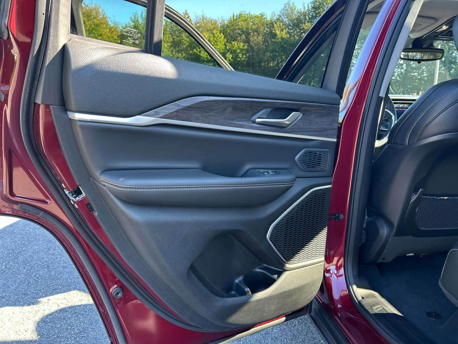 Used 2023 Jeep Grand Cherokee 4WD 4xe image 48