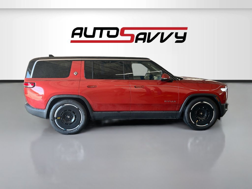 Used 2025 Rivian R1S Adventure Dual AWD/4WD image 8