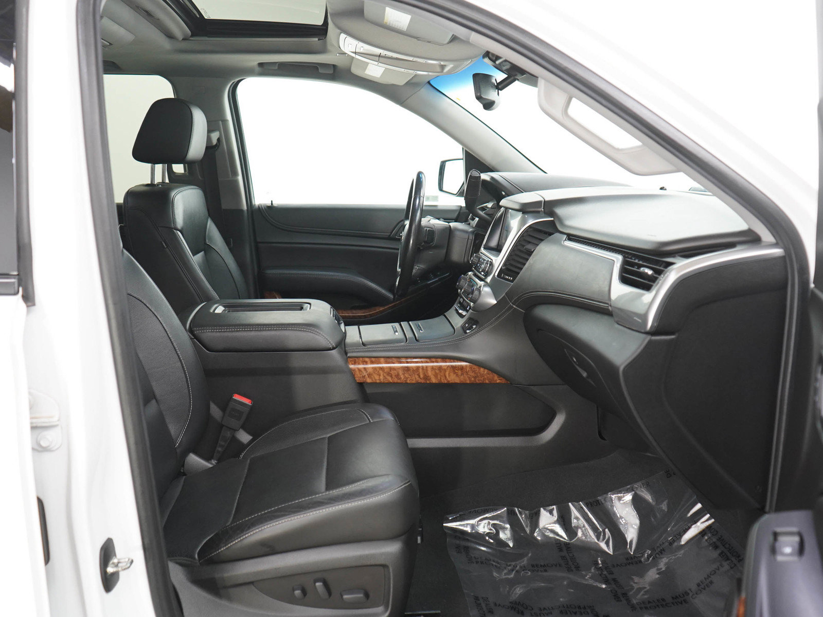 Used 2019 Chevrolet Suburban Premier AWD/4WD image 11
