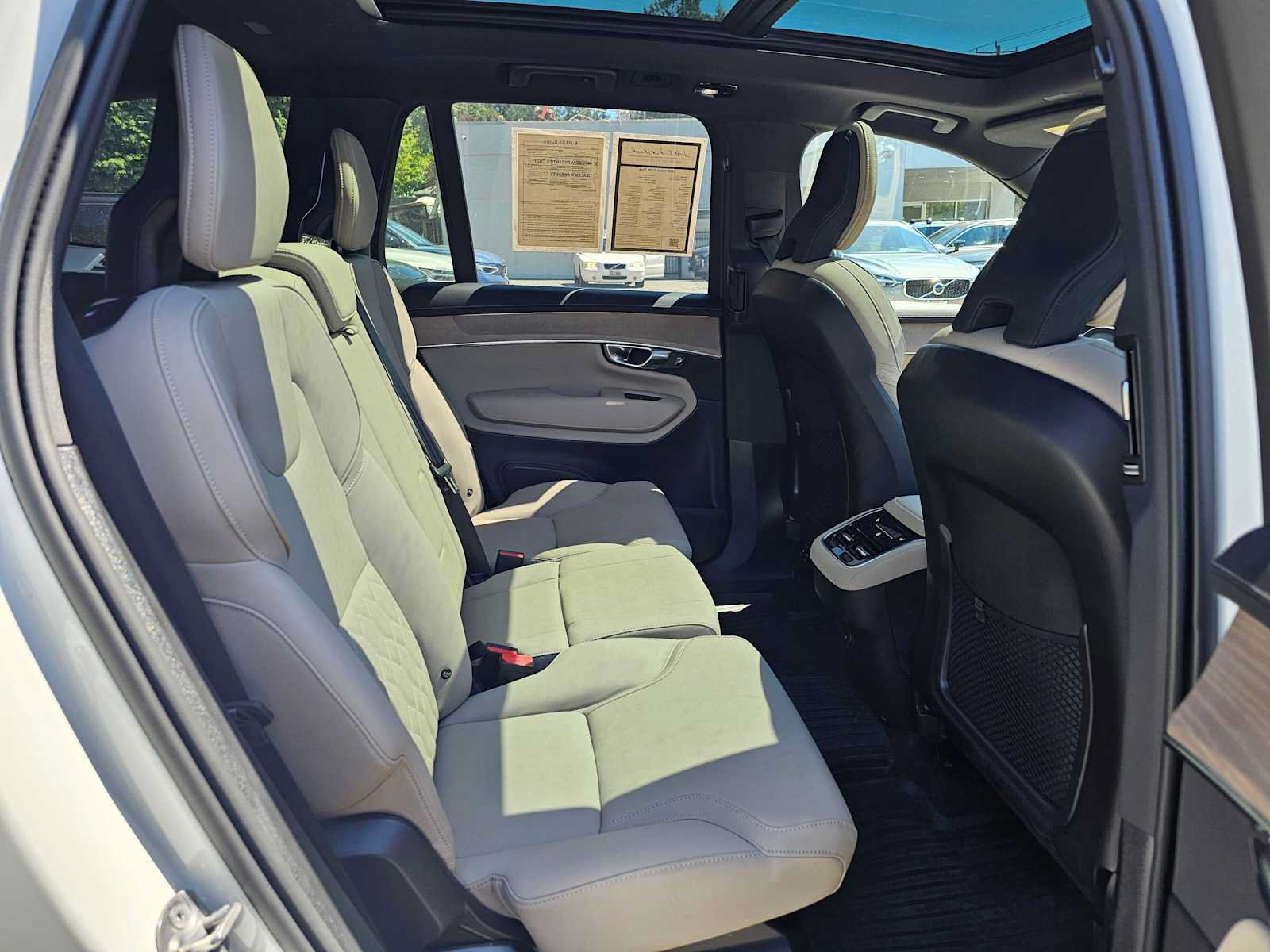 Certified 2026 Volvo XC90 B6 Plus w/ Protection Package Premier AWD/4WD image 13