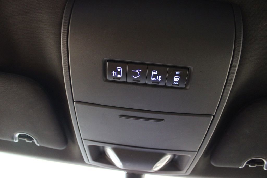 Used 2019 Dodge Grand Caravan SXT image 33