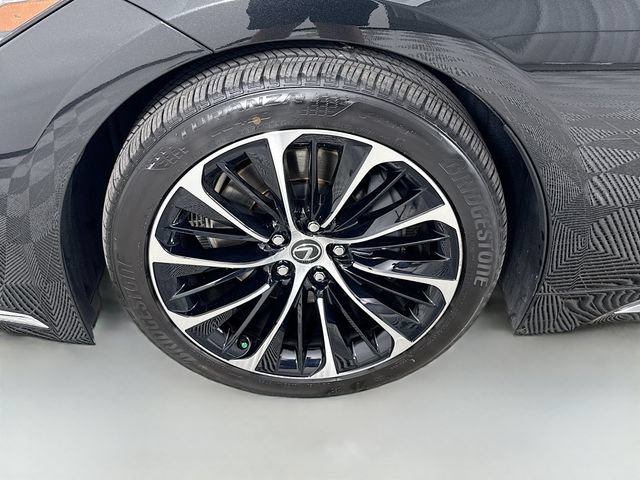 Used 2023 Lexus LS 500 AWD w/ Luxury Package image 30