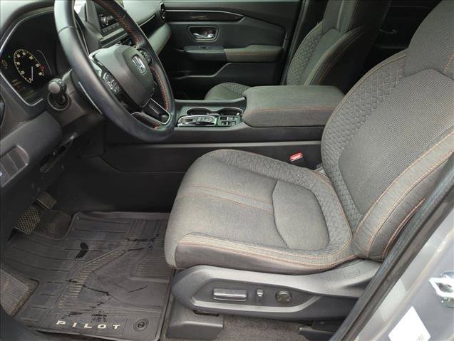 Used 2024 Honda Pilot Sport image 15