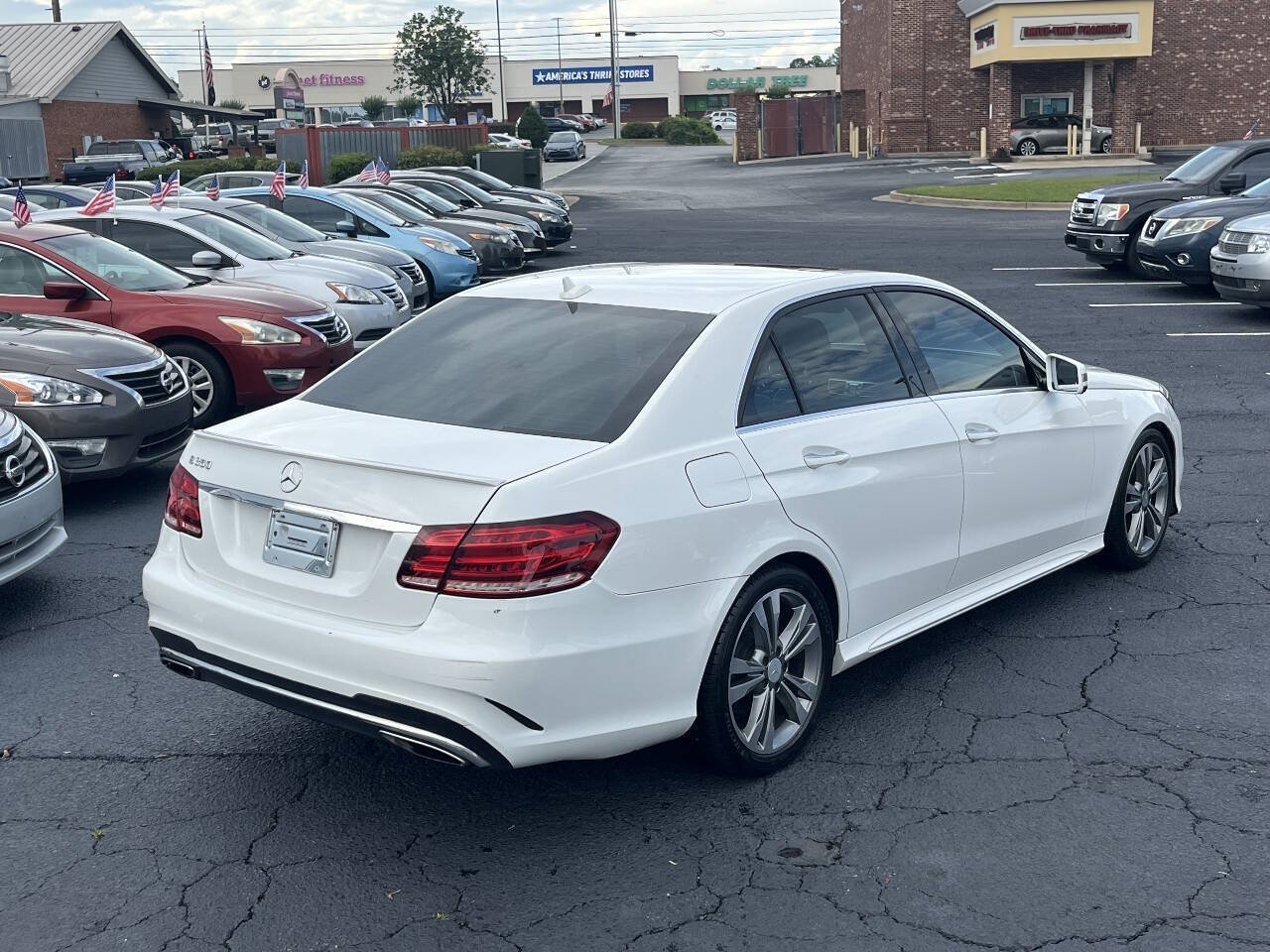 Used 2014 Mercedes-Benz E 350 Sedan image 12