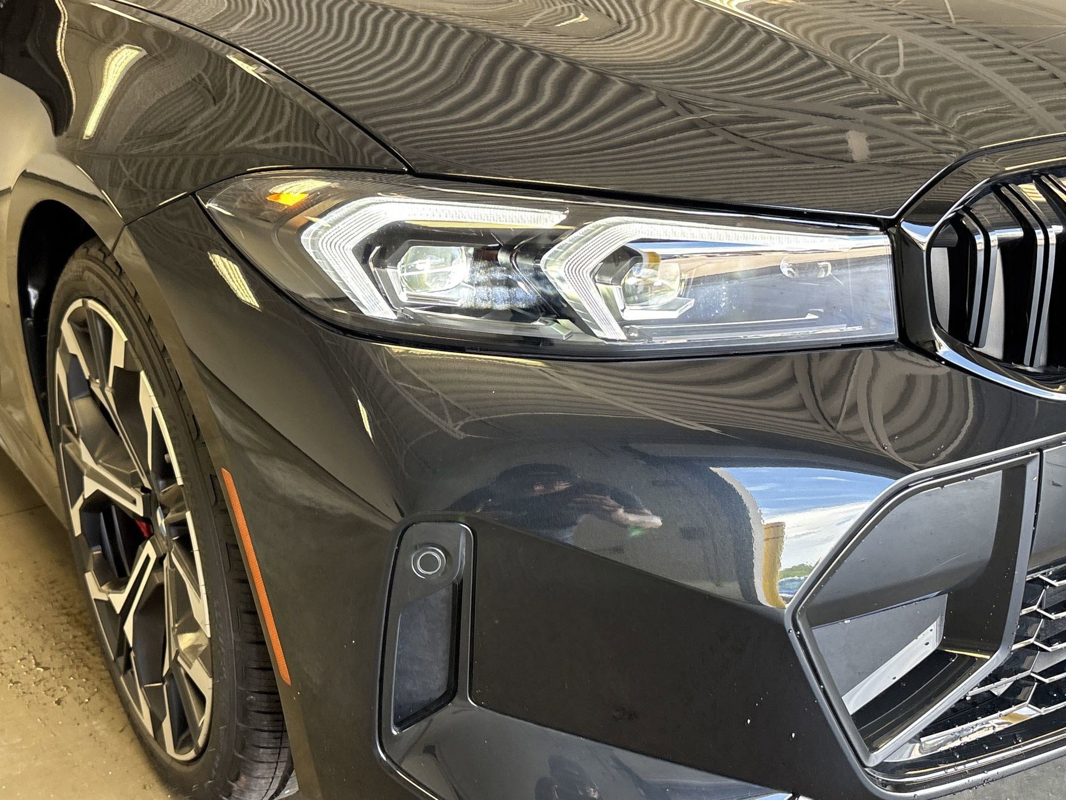 Used 2025 BMW 330i Sedan w/ M Sport Package image 8