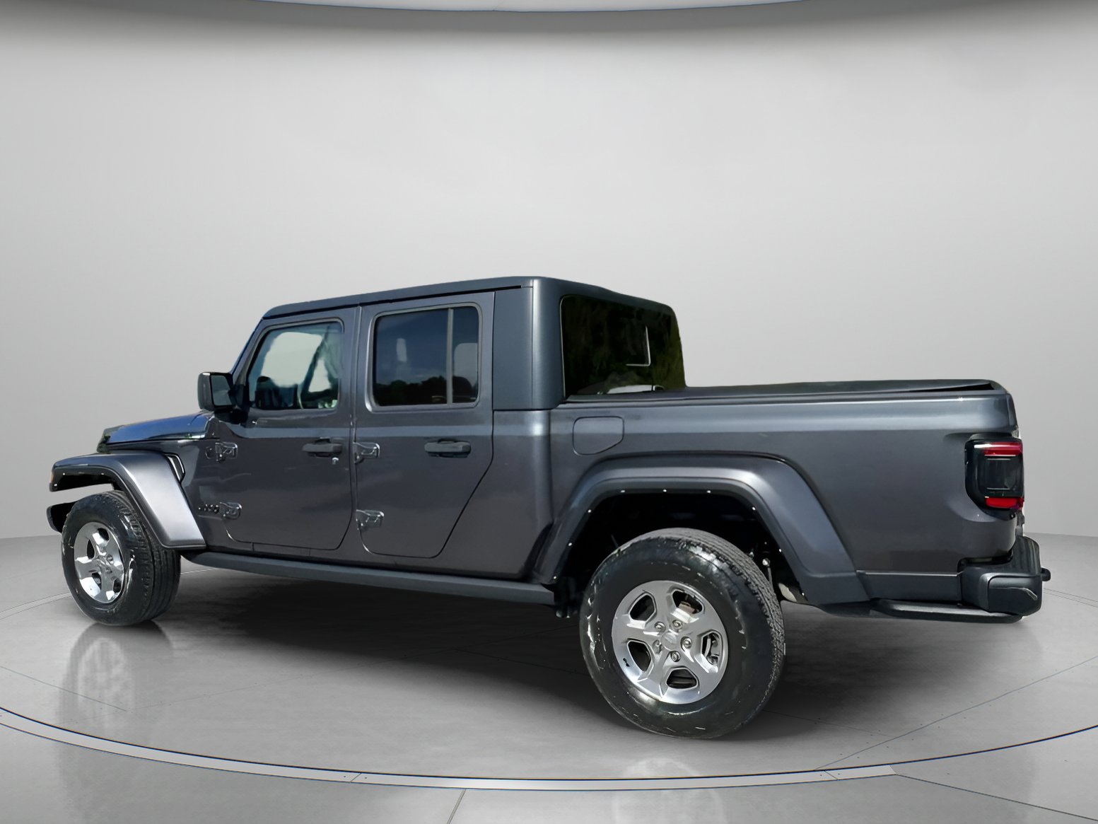 Used 2021 Jeep Gladiator Sport image 18
