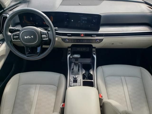 Used 2024 Kia Sorento X-Line EX AWD/4WD image 18
