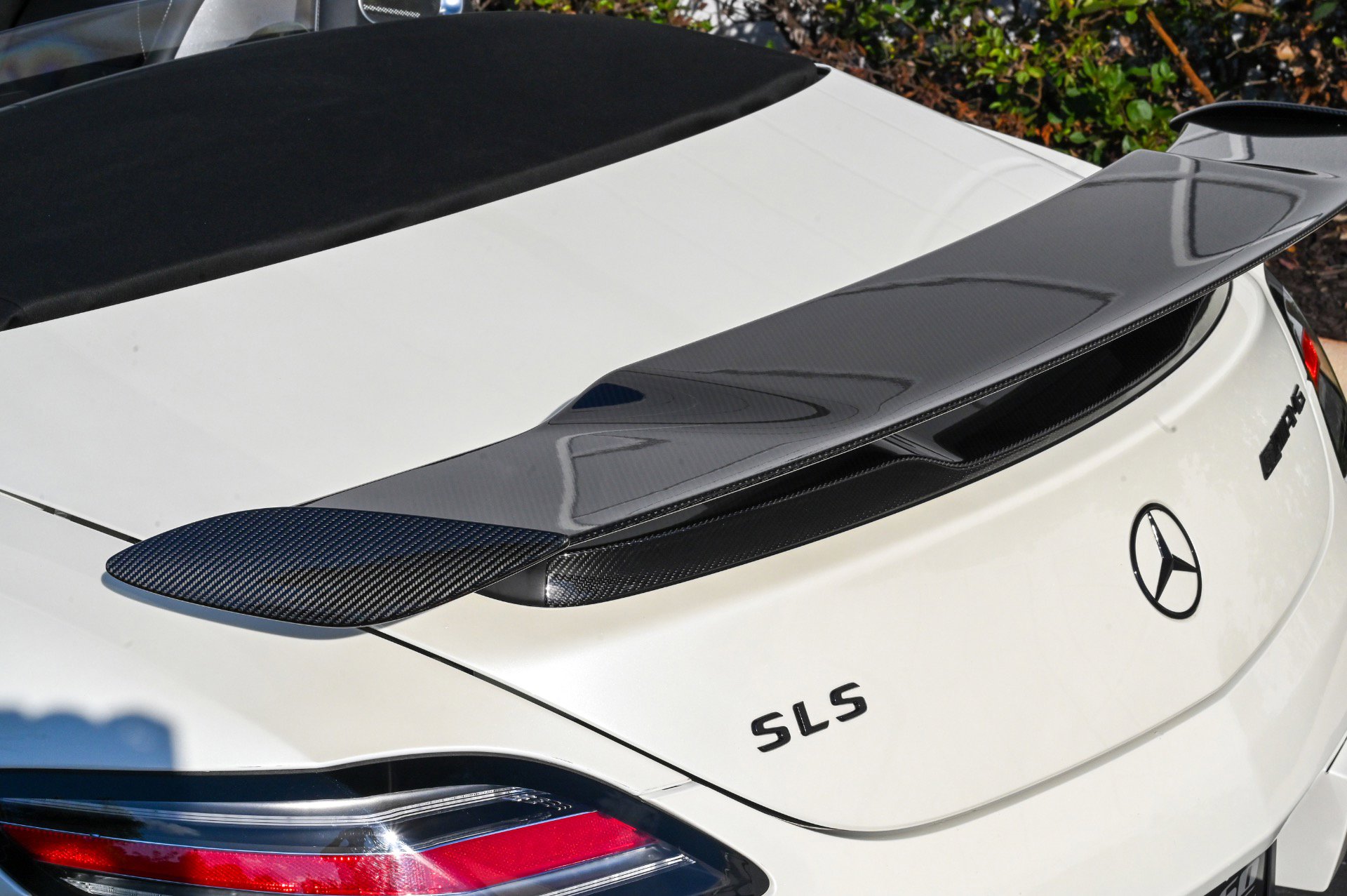 Used 2015 Mercedes-Benz SLS AMG GT Final Edition image 25